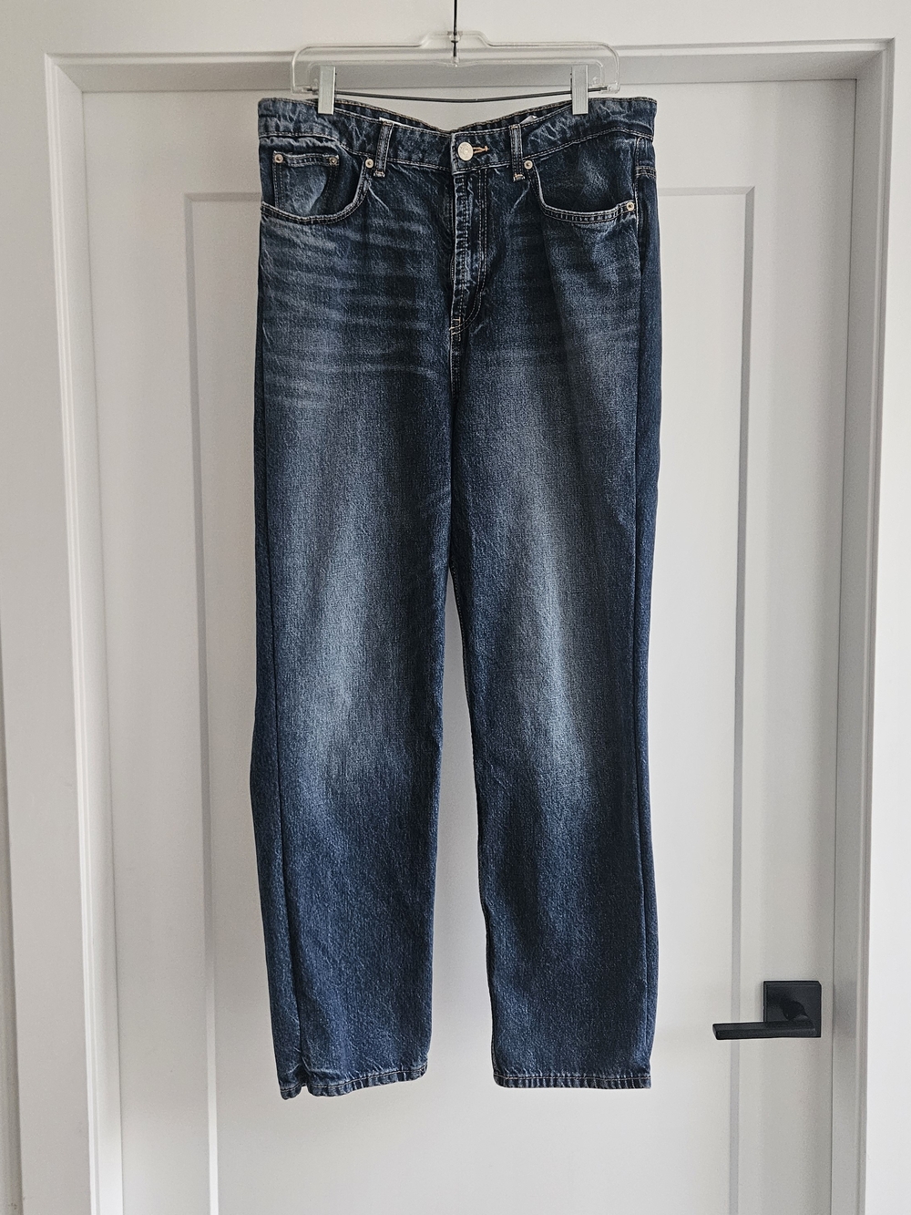 Zara Women's Straight Leg Dark Blue Washed Jeans Size 12